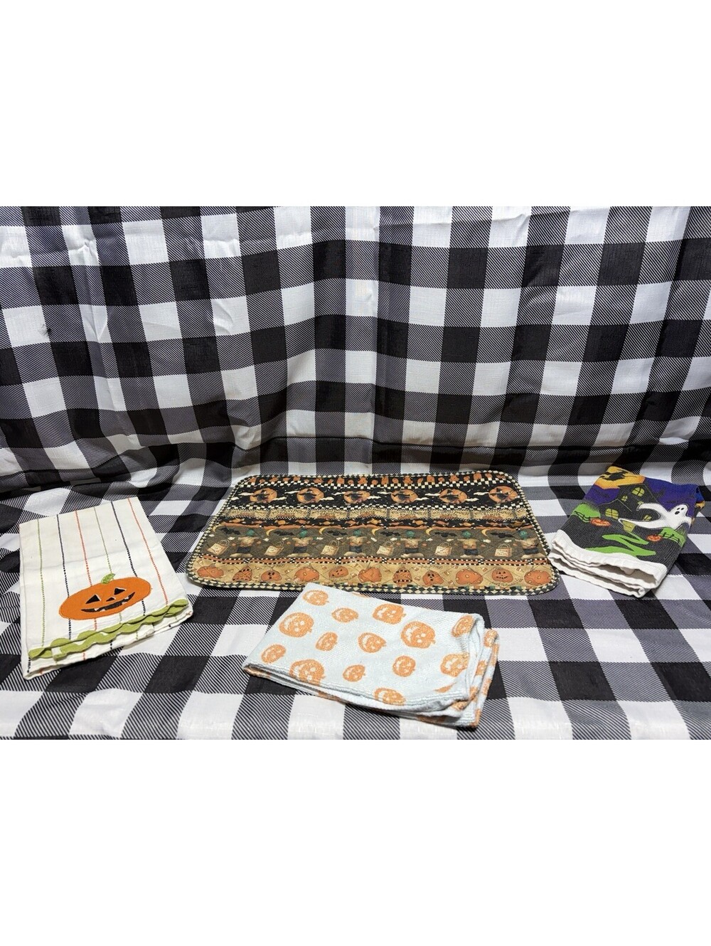 Halloween Lot Of Kitchen Towel and Placemat Set